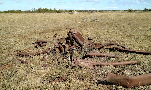 Ihopsamlade rester av fällda bomber Foto: Stefan Svenaeus 2022